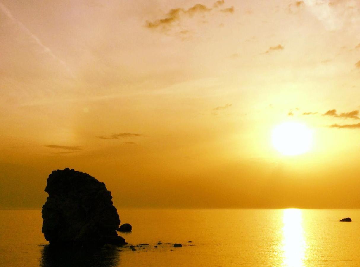 A Due Passi Dal Mare Acomodação com café da manhã Acquappesa Exterior foto